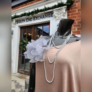 ✨️Elegant 3 Strand Silver Layered Necklace✨️